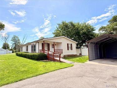 107 S 3rd Street , Baldwin, IL 62217
