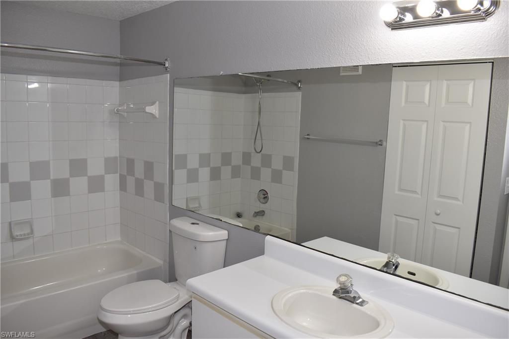 11561 Villa Grand , Unit 717, Fort Myers, FL 33913 Photo