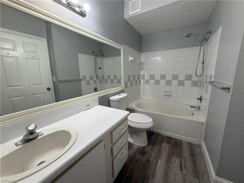 11561 Villa Grand, Unit 717, Fort Myers, FL 33913 Photo