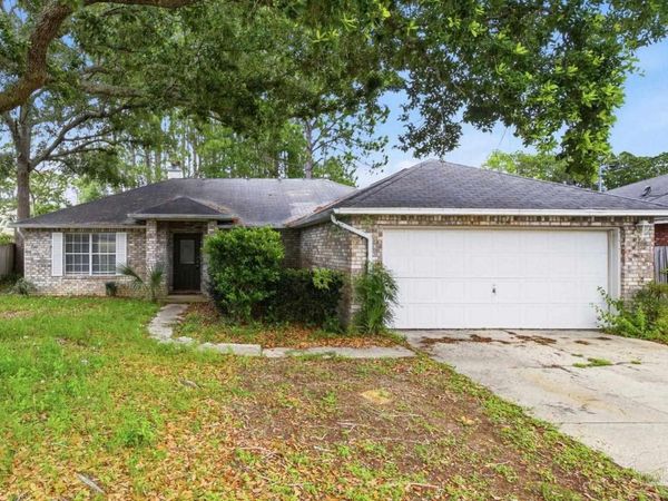 2678 Hidden Estates Cir, Navarre, FL 32566