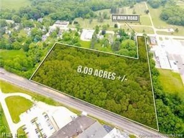 320 W Main Road , Conneaut, OH 44030