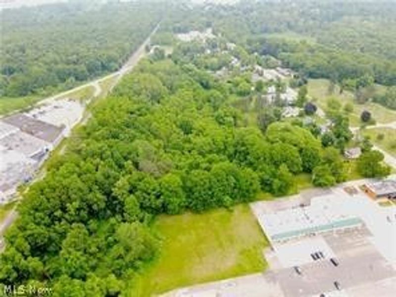 320 W Main Road, Conneaut, OH 44030 Photo 15