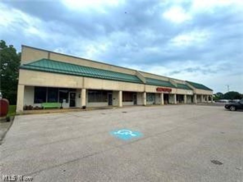 320 W Main Road, Conneaut, OH 44030 Photo 4