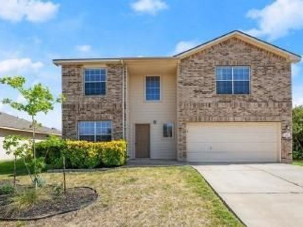 219 Brown ST , Hutto, TX 78634
