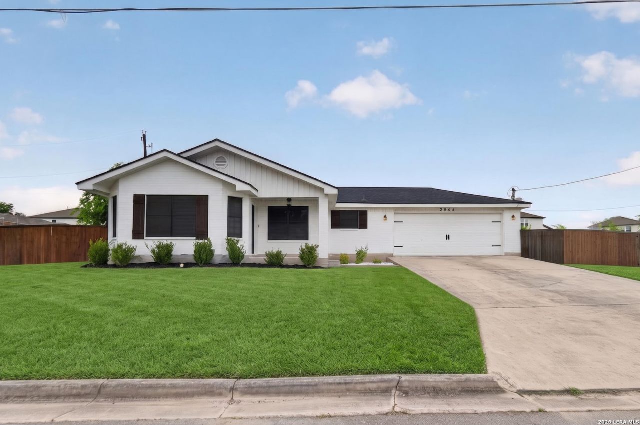 2964 Vista Pkwy, New Braunfels, TX 78130 Main Photo