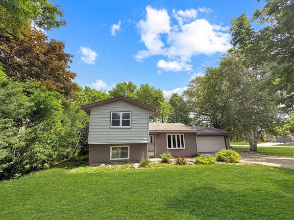 1413 12th Street SE, Willmar, MN 56201