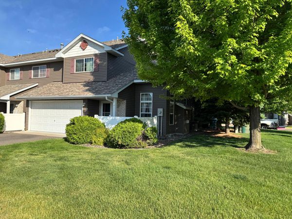 6389 208th Street Way N, Forest Lake, MN 55025