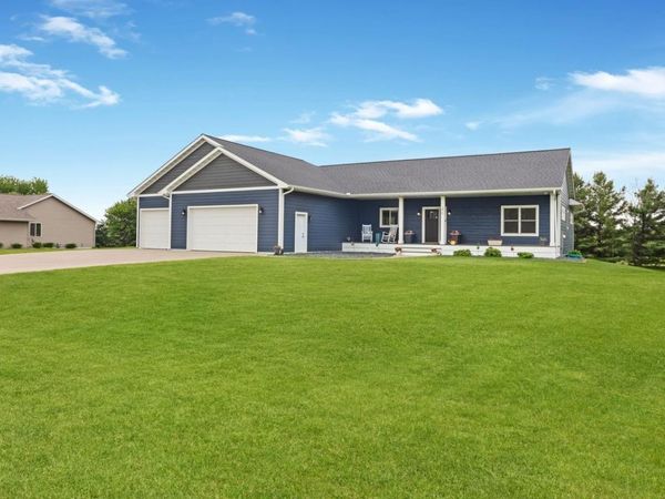 270 Johnson Parkway , Hammond, WI 54015
