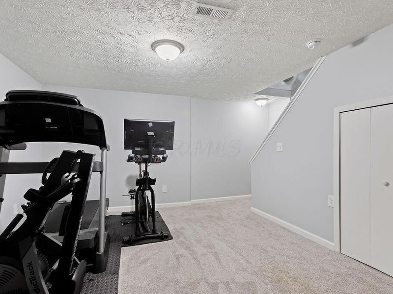 4837 Stoneybrook Boulevard, Unit 30B, Hilliard, OH 43026 Photo 17