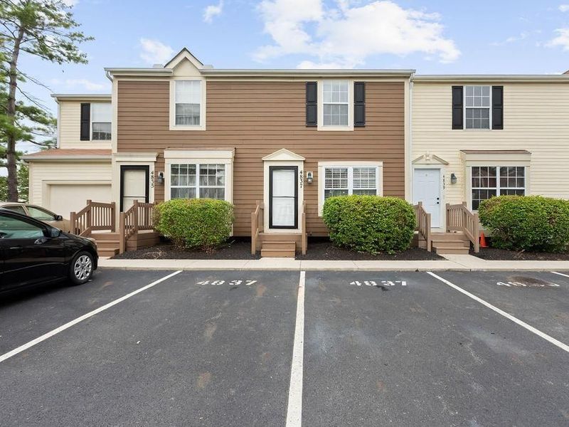 4837 Stoneybrook Boulevard, Unit 30B, Hilliard, OH 43026 Photo 2