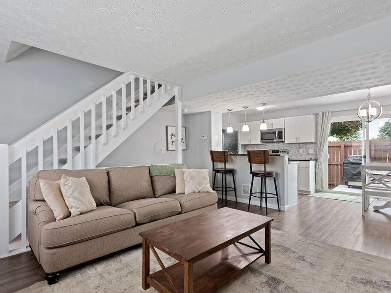 4837 Stoneybrook Boulevard, Unit 30B, Hilliard, OH 43026 Photo 8