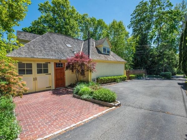 35 Colles Ave, Morristown, NJ 07960