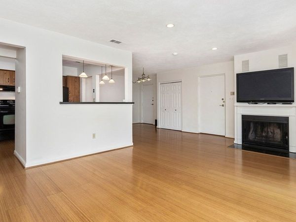 5 April Ln, Unit 31, Lexington, MA 02421