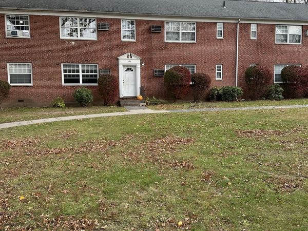 114 Hillcrest , Unit 15D, West Hartford, CT 06110