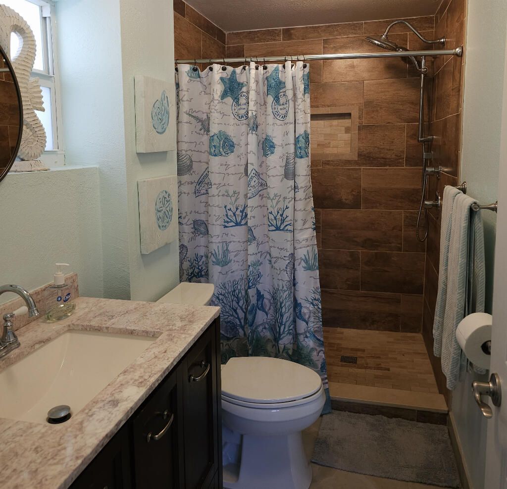 156 Ocean Shores Drive, Key Largo, FL 33037 Photo