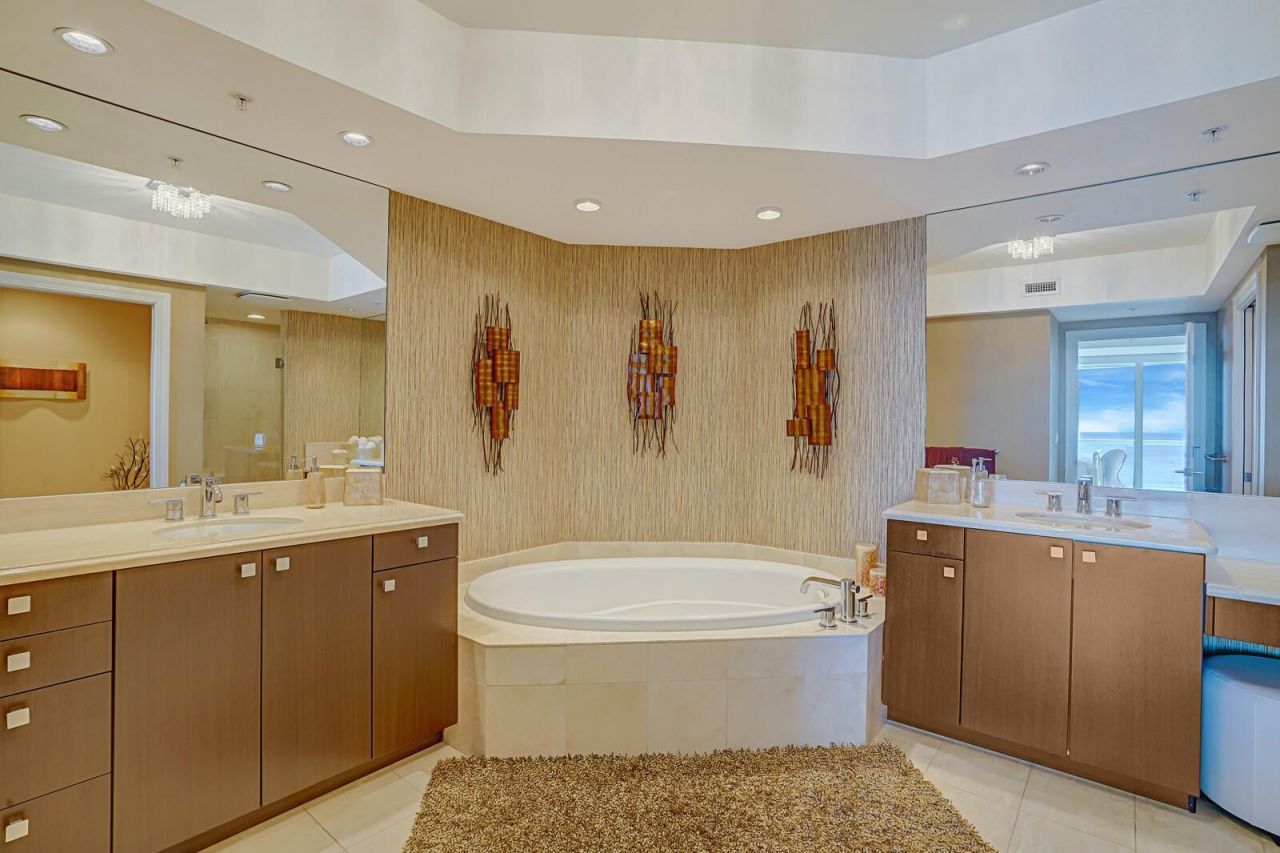 1 N Ocean Boulevard, Unit 903, Pompano Beach, FL 33062 Photo