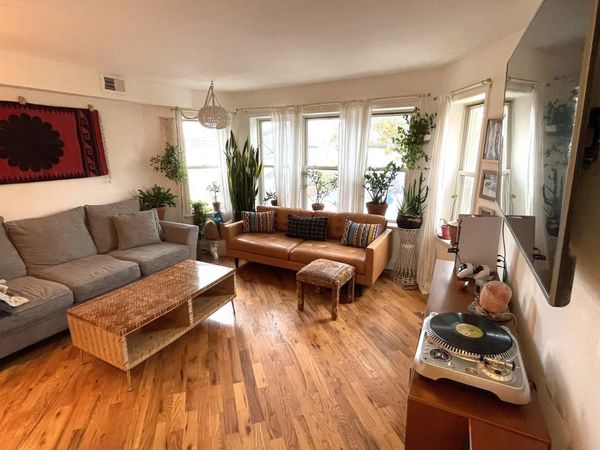 3914 W Cortland Street, Unit 3, Chicago, IL 60647