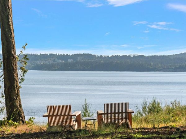 377 Evergreen Lane , Sidney Island, BC V8L 5Y9