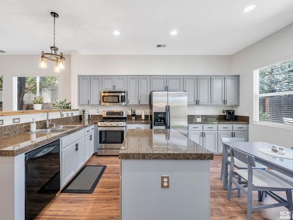 10577 Eagle Falls Way, Reno, NV 89521