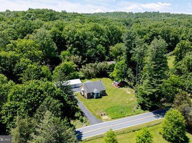 1104 ALLEGHENYVILLE ROAD, MOHNTON, PA 19540