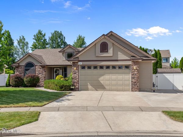 2849 W MULBERRY CT , Hayden, ID 83835