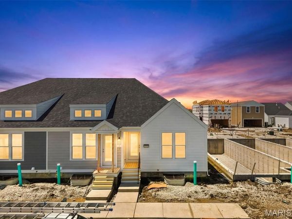 1712 Dyess Street , St Charles, MO 63301