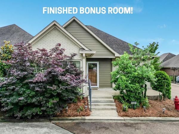 1601 Stonebridge Rd, Oxford, MS 38655
