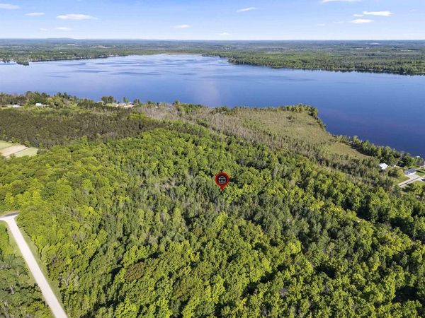 WHITE BUCK LANE, Crivitz, WI 54114