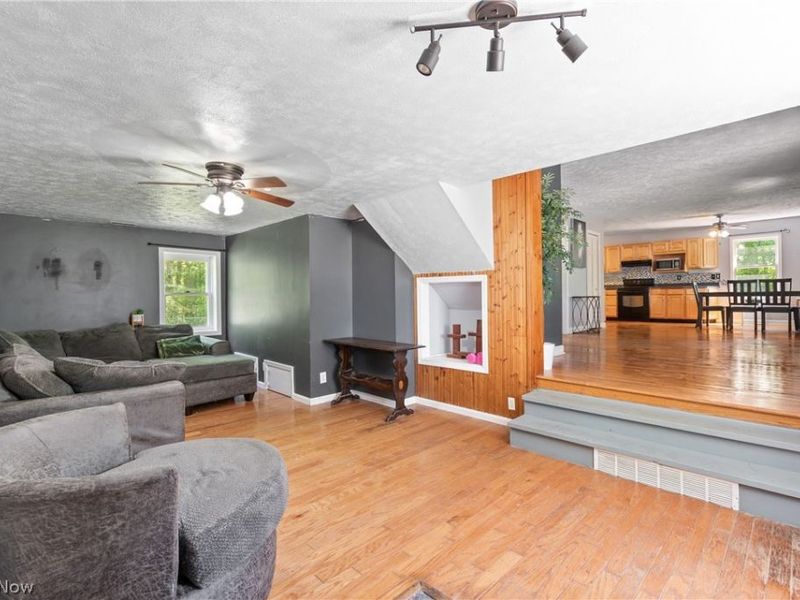 6541 Newton Falls Road, Ravenna, OH 44266 Photo 13