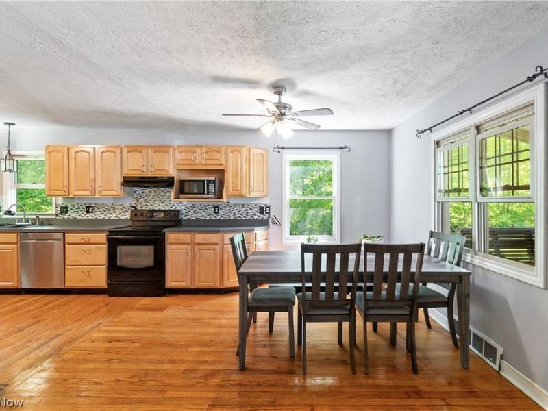 6541 Newton Falls Road, Ravenna, OH 44266 Photo 6