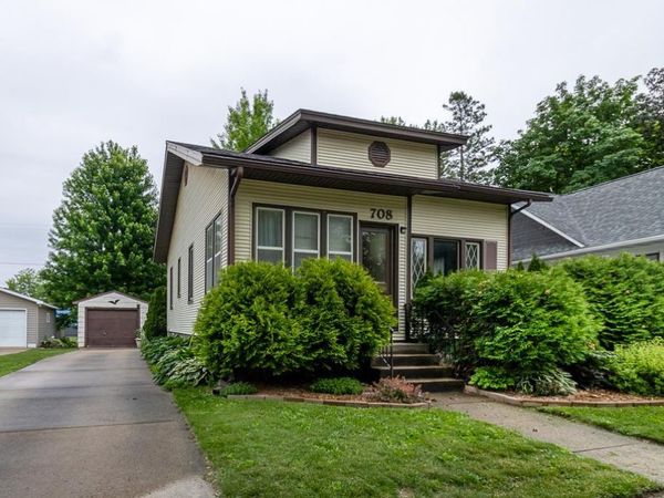 708 Lyndale Street, North Mankato, MN 56003
