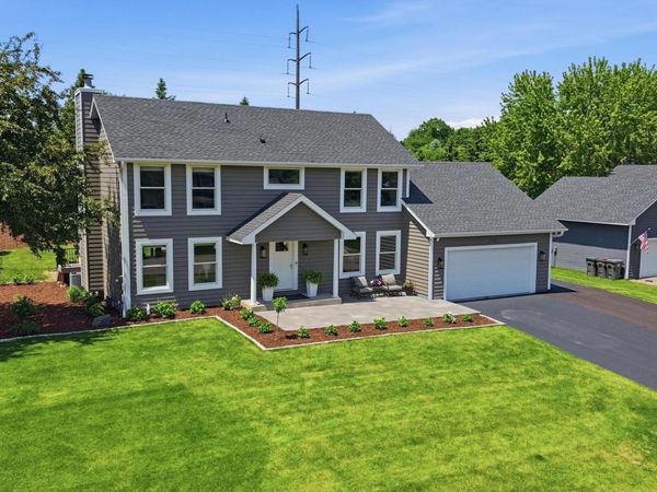 2734 Shadow Wood Court, Chaska, MN 55318