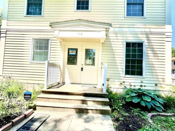 710 Orchard Place, Fairfield, IA 52556