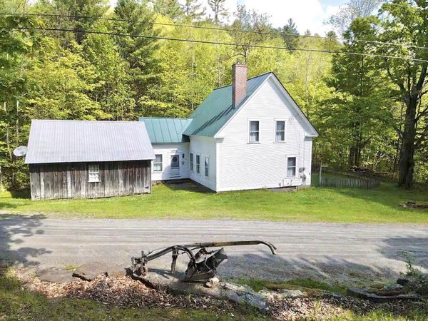 160 Parshley Road, Vershire, VT 05079
