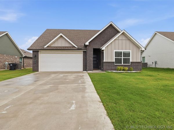 10121 E 132 Street S, Bixby, OK 74008