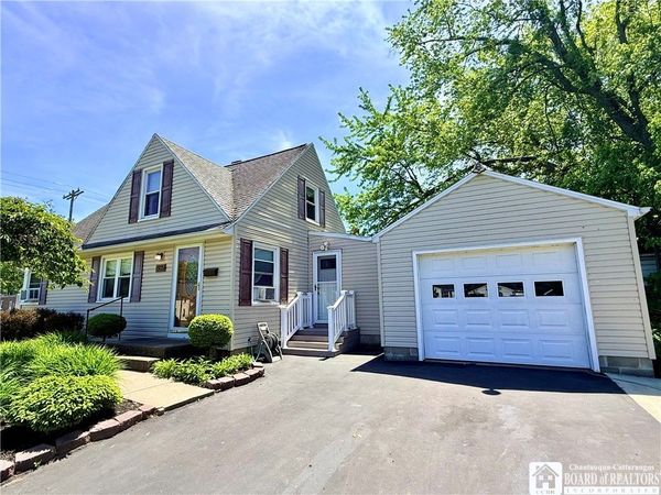 869 Central Avenue , Dunkirk, NY 14048