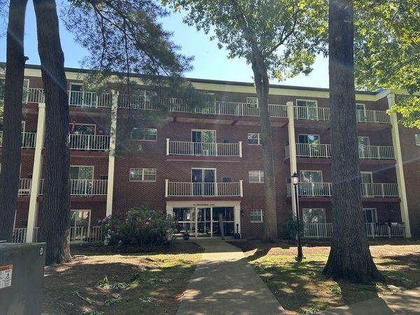 65 Greentree Ln, Unit 35, Weymouth, MA 02190