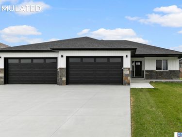 10510 Peter Street, Lincoln, NE 68516
