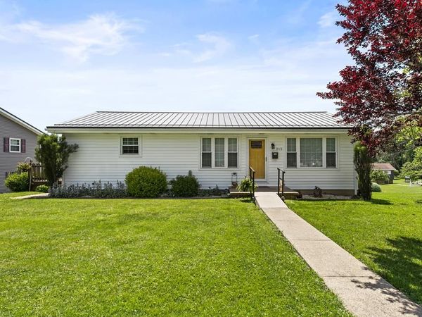 212 Blaney Avenue, Moundsville, WV 26041