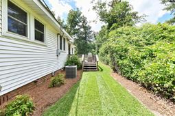1721 Harrington Street photo 4