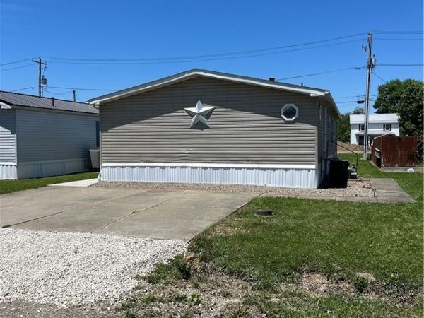 10193 Oakwood Street , Byesville, OH 43723