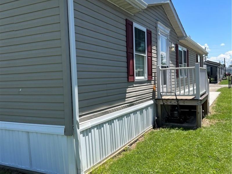 10193 Oakwood Street, Byesville, OH 43723 Photo 3