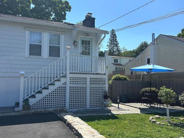 19 Hale, Unit 1, Westport, CT 06880