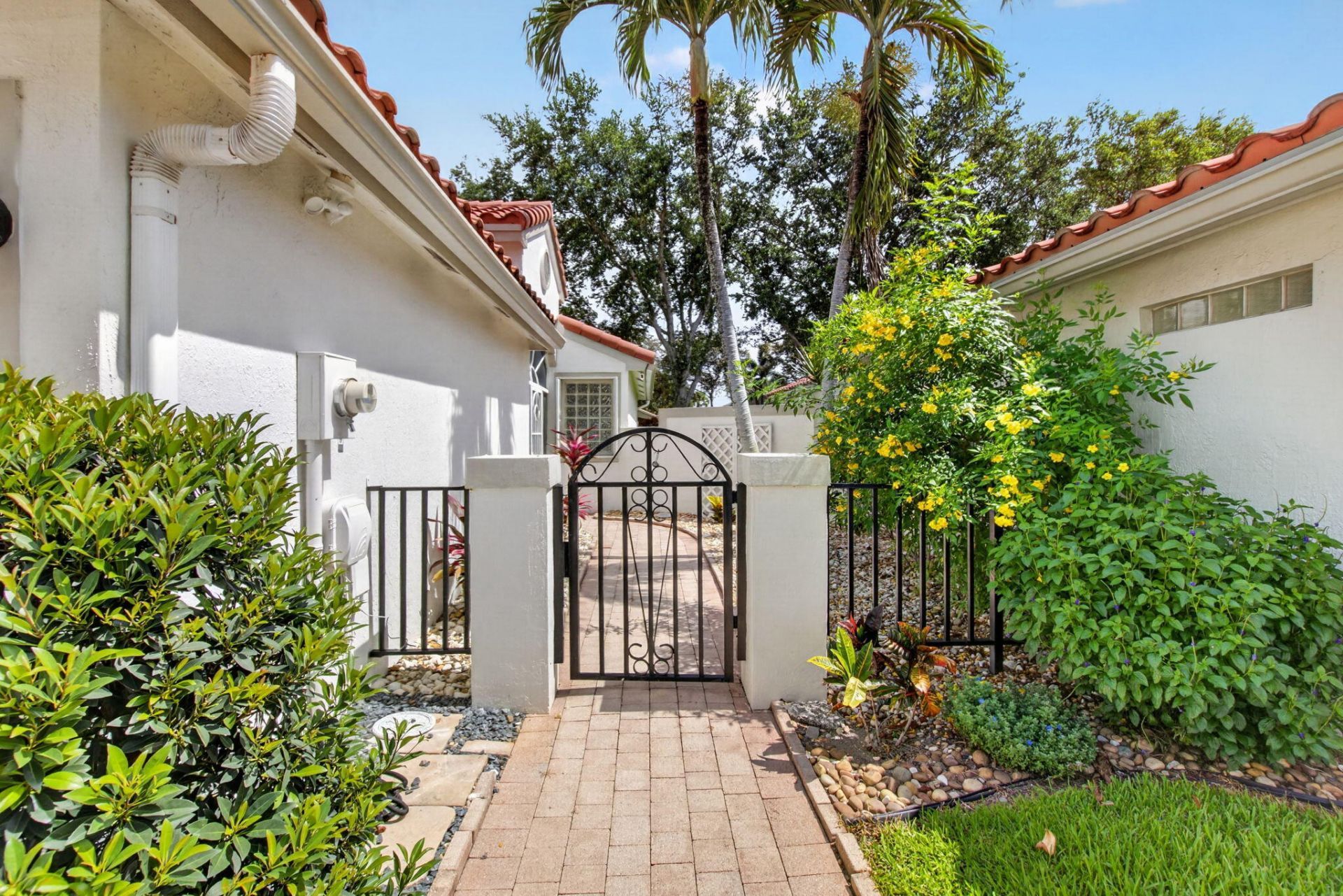 7275 Whitfield Avenue, Boynton Beach, FL 33437 Photo
