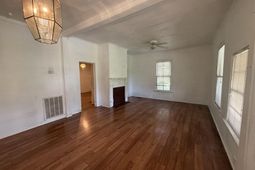 121 W Baruch Street photo 4