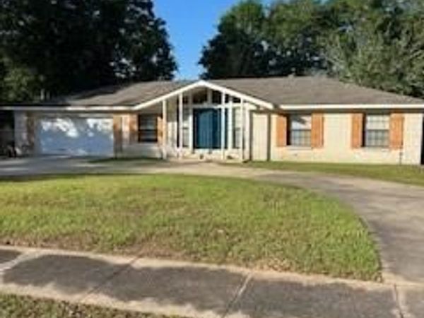 2754 Seaton Court , Mobile, AL 36693