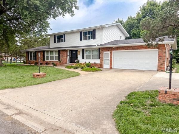 2707 Lemon Street Road , Highland, IL 62249