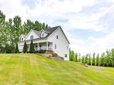 21677 162nd Avenue S, Barnesville, MN 56514