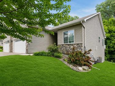 3165 Doneene Lane, Eagan, MN 55121