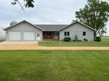 1970 121st Street, Woodstock, MN 56186